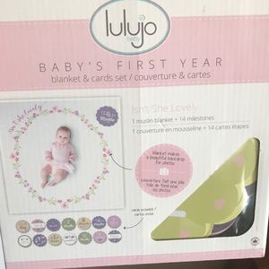 Baby Milestone blanket & cards